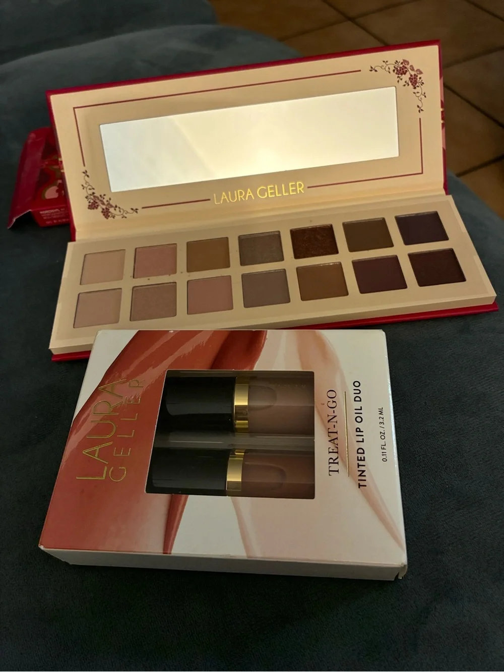 Laura geller set eyeshadow, palette and lip gloss duel in warm tones